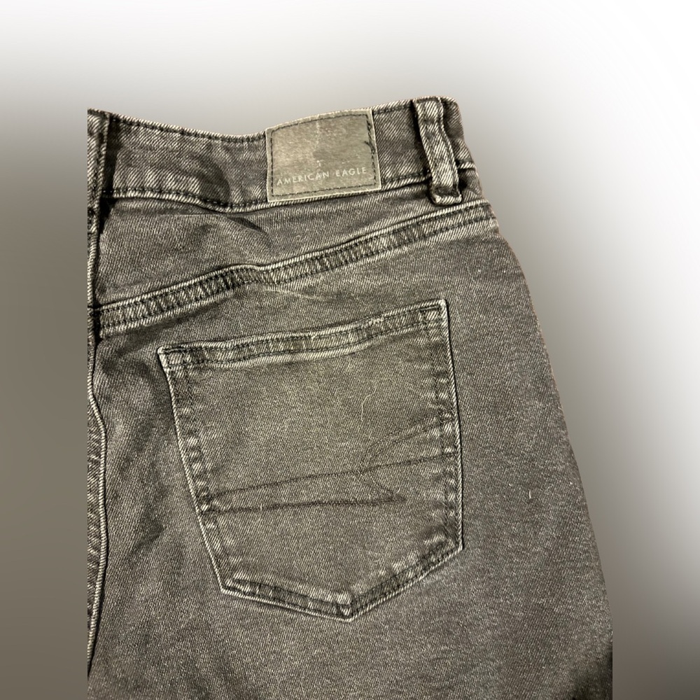 American Eagle Women’s High Rise Boyfriend Stretch Denim Shorts Black Size 2 - Picture 3 of 5